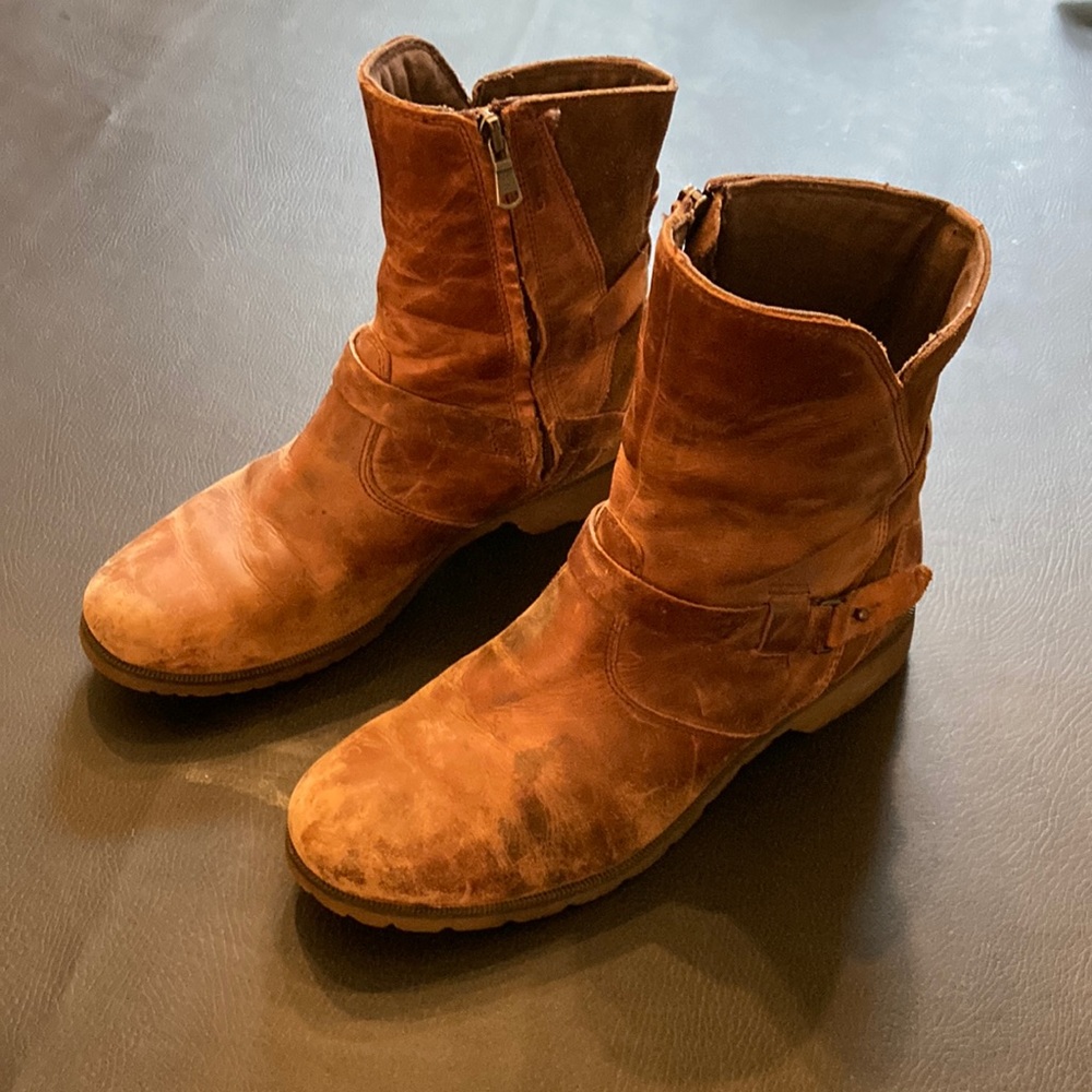Leather Teva Boots